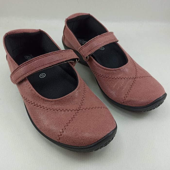 Semi-deportivo de piel rosa con cierre de velcro, Arcopedico mod L-25 - Imagen 2