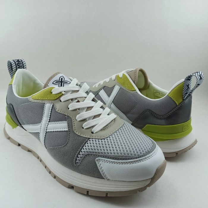 Deportivo de piel y malla gris con cierre de cordón, Munich mod. 8831004 - Imagen 3