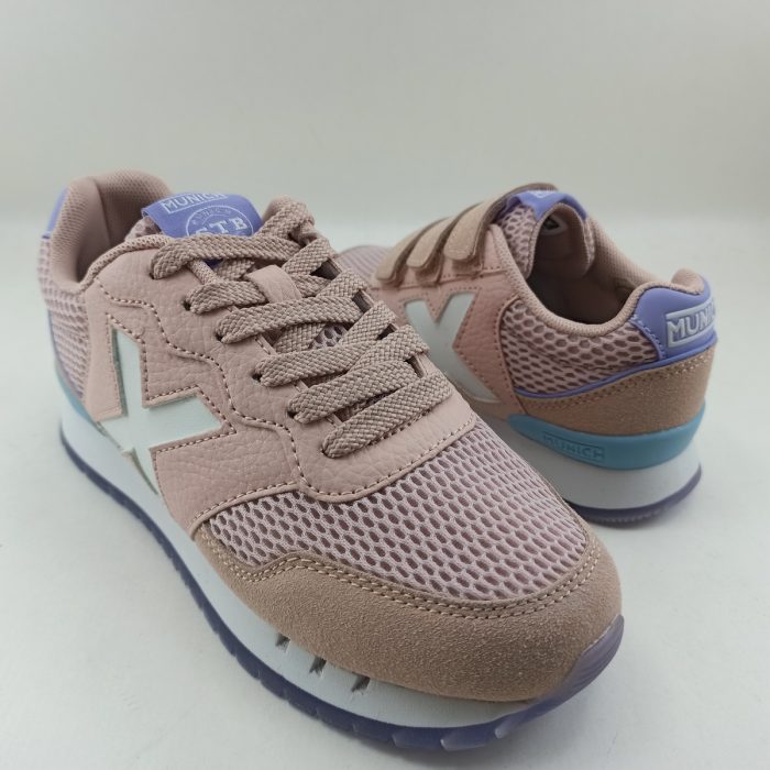 Semi-deportivo de piel y malla en rosa con cierre de velcro o cordón, Munich mod. 1695145 - Imagen 3