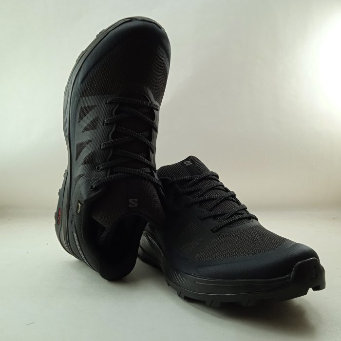 Deportivo outrise gtx negro con cierre de cordon, Salomon  mod. L47141800