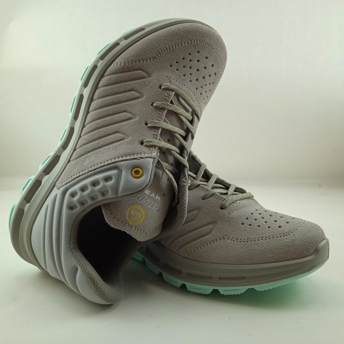 Deportivo de piel en crema con cierre de cordon, Grisport mod.44401
