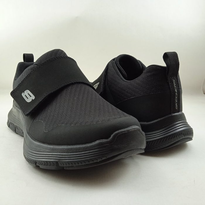 Deportivo negro con cierre de velcro, Skechers mod. 894159 - Imagen 3