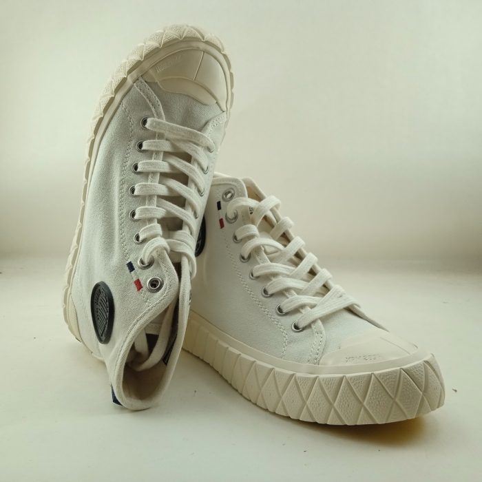 Bota de lona blanca con cierre de cordon, Palladium mod. 77015