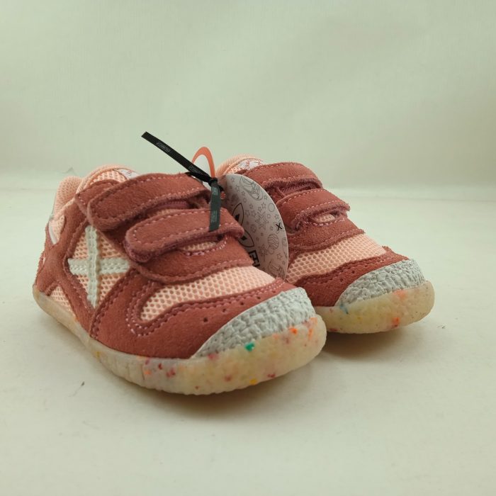Semi-sport de piel rosa con cierre de doble velcro, Munich mod. 817291 - Imagen 2