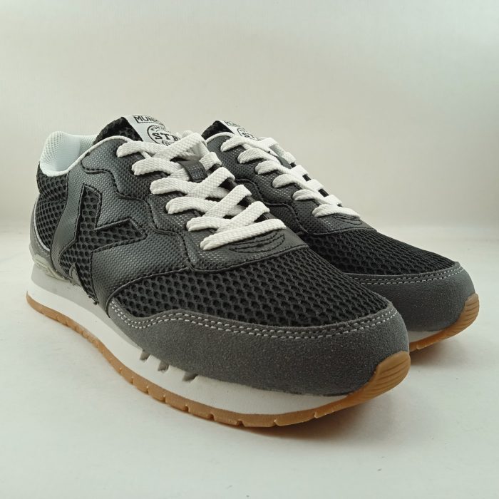 Semi-sport de piel negra con cierre de cordon, Munich mod. 4150209 - Imagen 2