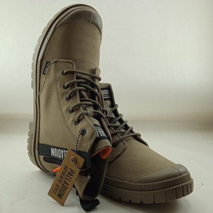 Bota de lona verde con cierre de cordon, Palladium mod. 78883