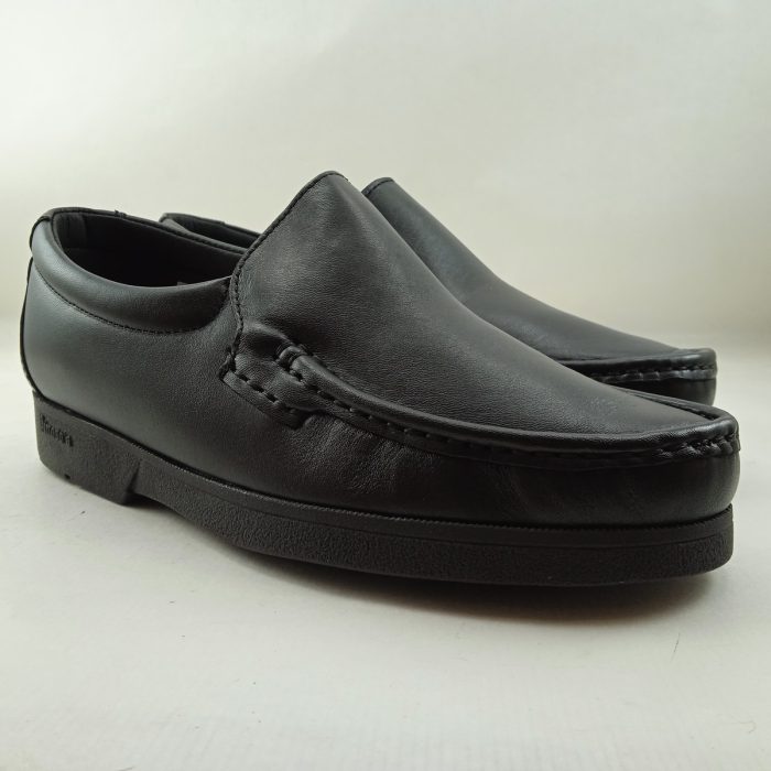 Zapato de piel negra sin cierres, Pinoso's mod. 4746 - Imagen 2