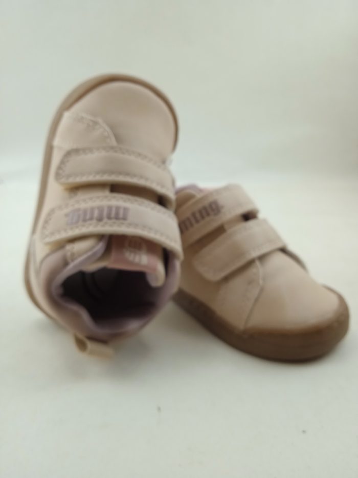 Semi-sport de piel rosa con cierre de doble velcro, Mustang kids mod. 48928