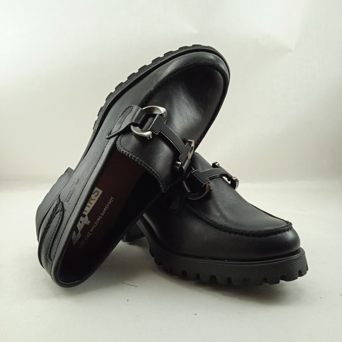 Mocasin de piel negra sin cierres, 24H mod. 26230