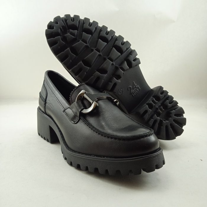Mocasin de piel negra sin cierres, 24H mod. 26230 - Imagen 4