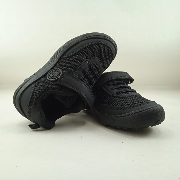 Semi-sport sintetico negro con cierre de velcro, Gioseppo mod. 73139 - Imagen 4