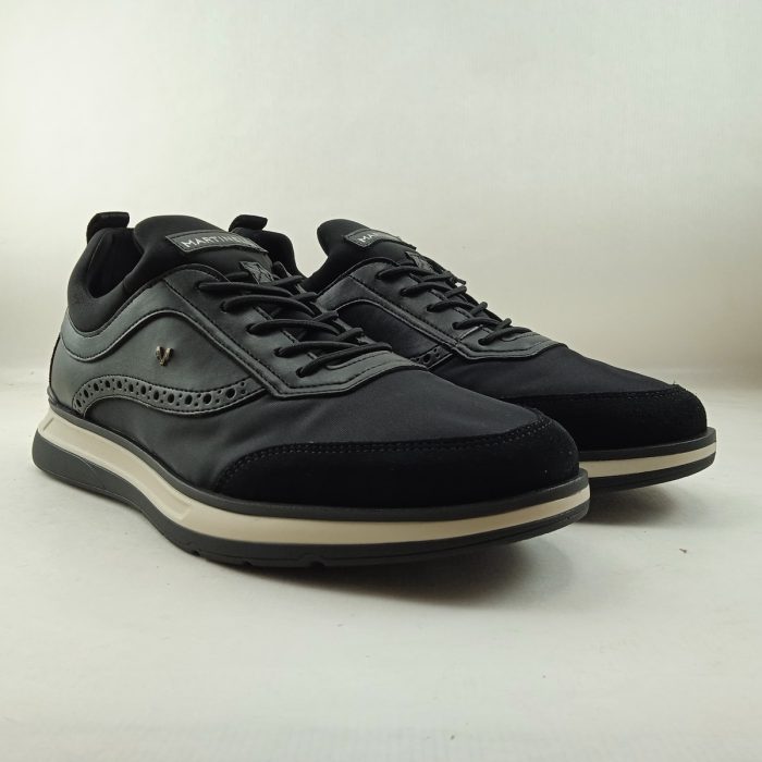 Semi-sport de piel negra con cierre de cordon elastico, Martinelli mod. 2733X