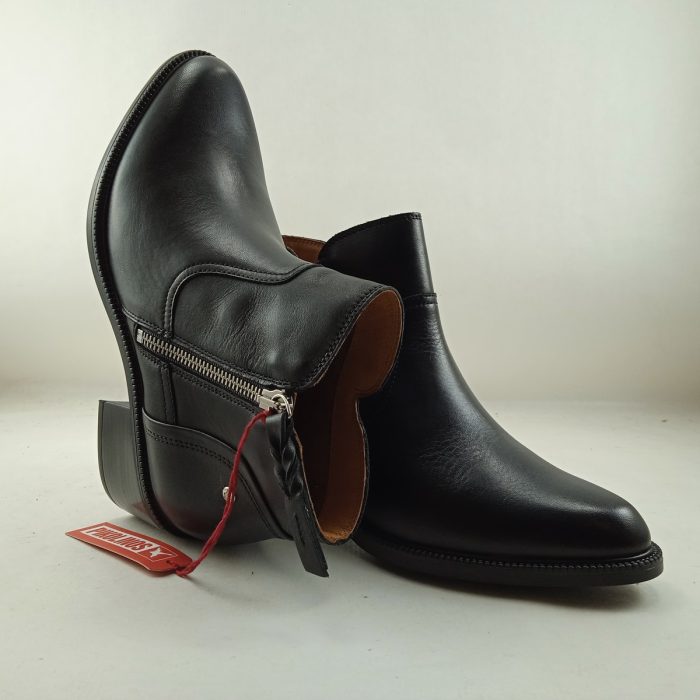 Bota de piel negra con cierre de cremallera, Pikolinos mod. 8674 - Imagen 4