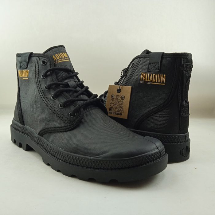 Bota sintetica negra con cierre de cordon, Palladium mod. 74375 - Imagen 3