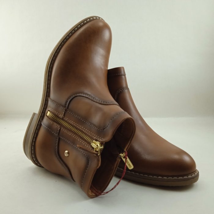 Bota de piel cuero con cierre de cremallera, Pikolinos mod. 8747 - Imagen 4