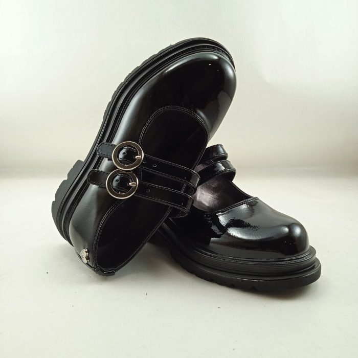 Mercedes de charol negro con cierre de velcro, Asso mod.16635