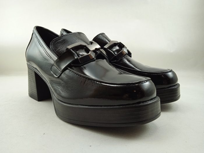 Mocasin de charol negro sin cierres,  Wikers mod. E-153 - Imagen 2
