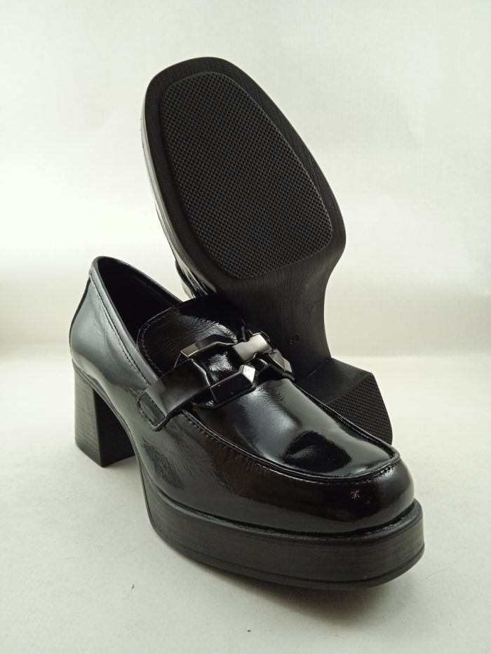 Mocasin de charol negro sin cierres,  Wikers mod. E-153 - Imagen 4