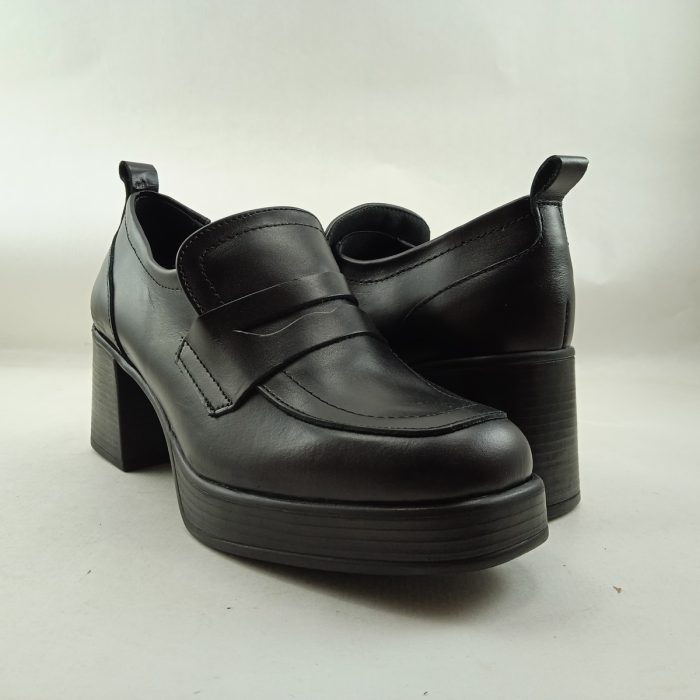 Mocasin de piel negra sin cierres, Wikers mod.  E-189 - Imagen 3