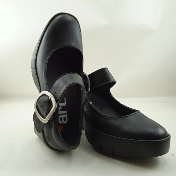 Mercedes de piel negra con cierre de hebilla, Art mod. 1653