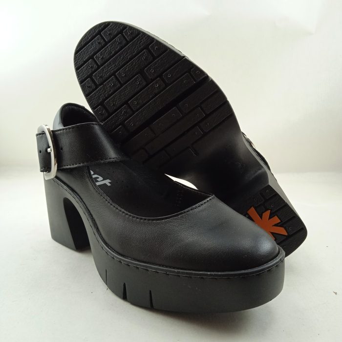 Mercedes de piel negra con cierre de hebilla, Art mod. 1653 - Imagen 4