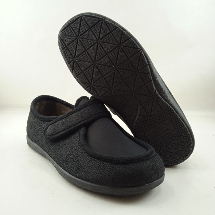 Zapatilla de casa sintetica negra con cierre de velcro, Garzon mod. 6870.244 - Imagen 4