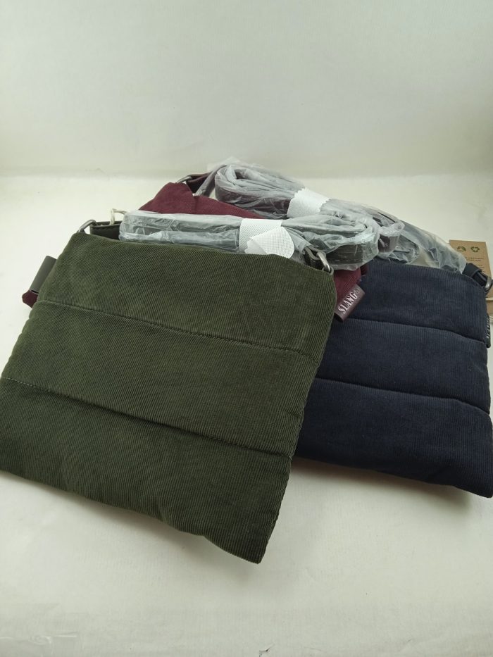 Bolso sintetico en varios colores y cierres de cremallera, Slang mod. PIL1