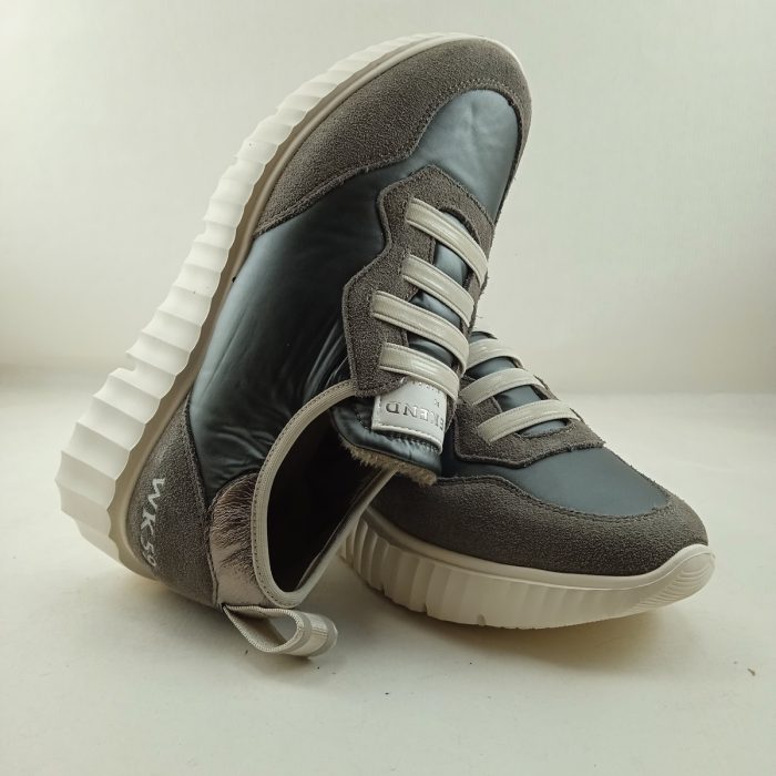 Semi-sport de piel gris con cierre de cordon elastico, Pedro Miralles mod. 26000