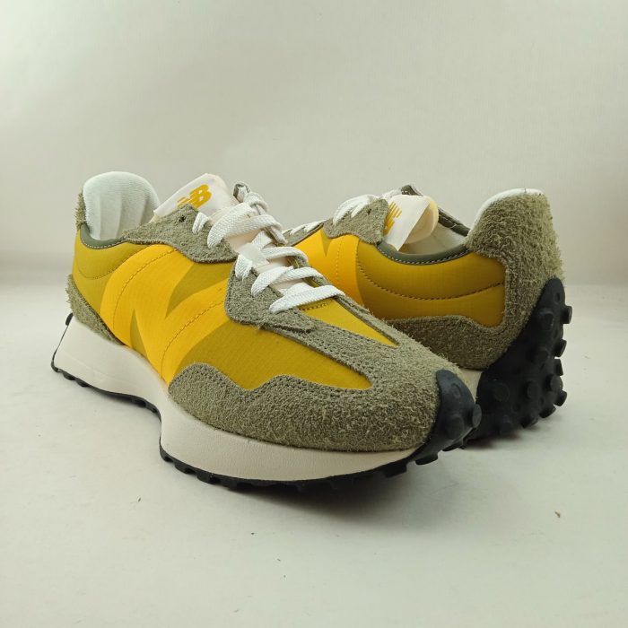 Semi-sport de piel amarillo con cierre de cordon, New balance mod. 327VC - Imagen 3