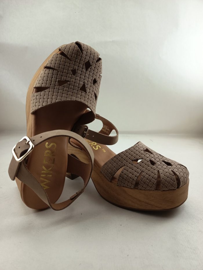 Sandalia de piel camel con cierre de hebilla, Wikers mod.131693 - Imagen 4