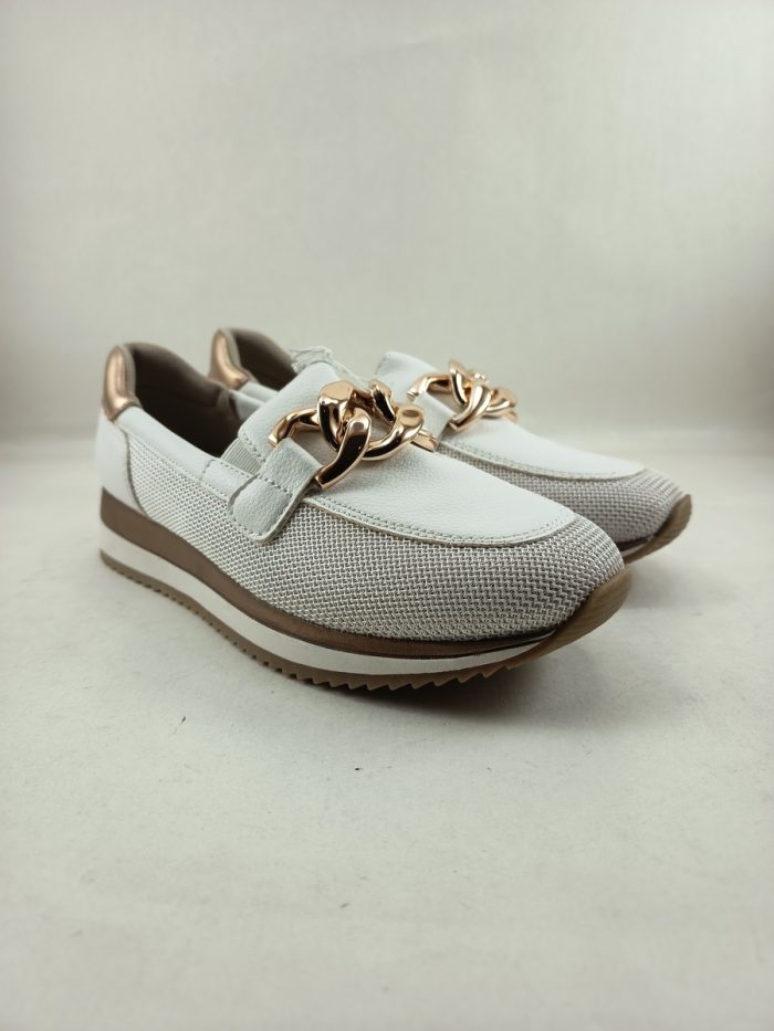 Mocasin de piel blanca sin cierres, Jana mod. 24766