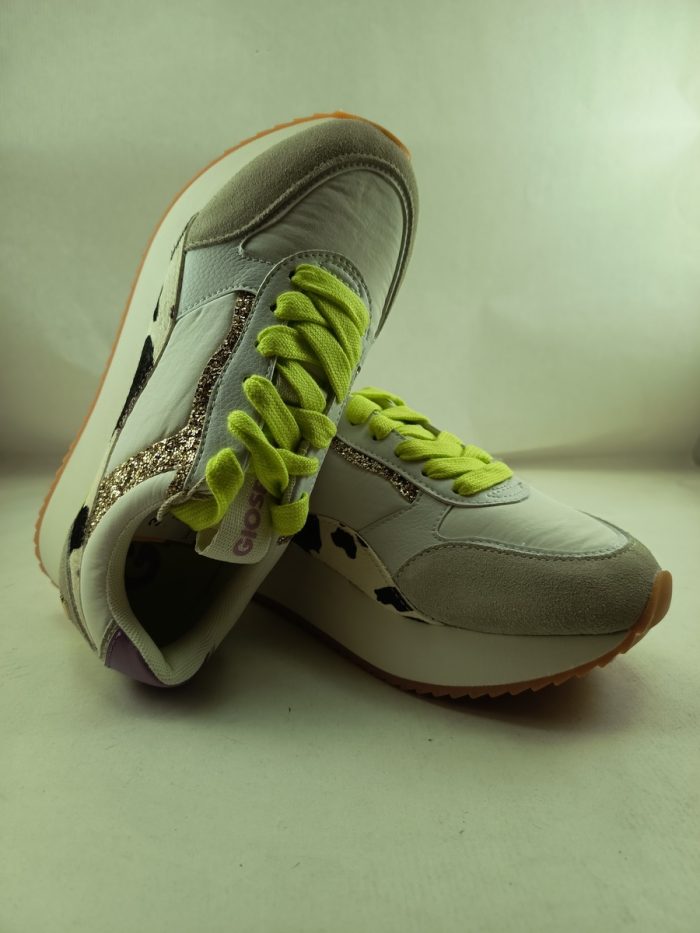 Semi-sport sintetico blanco con cierre de cordon, Gioseppo mod. 74280 - Imagen 4