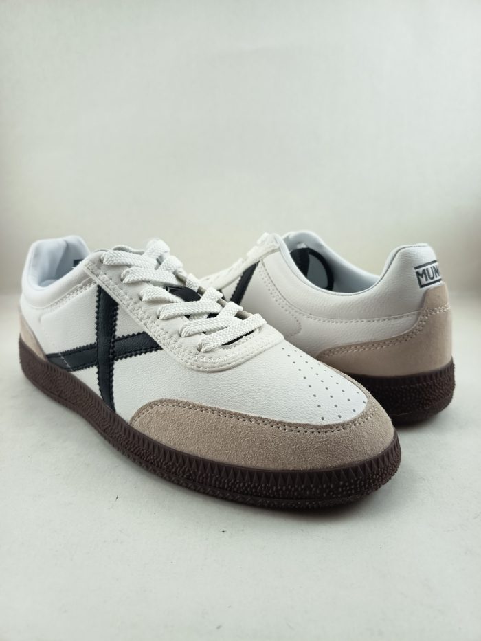 Semi-sport de piel blanco con cierre de cordon, Munich mod. 4078002 - Imagen 2