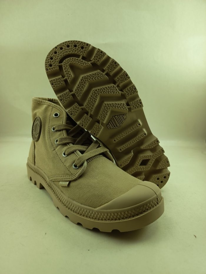 Bota de lona camel  con cierre de cordon, Palladium mod. 92352 - Imagen 3