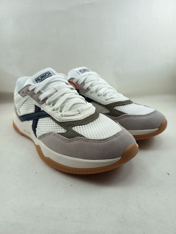 Semi-sport de piel blanco con cierre de cordon, Munich mod.4566005