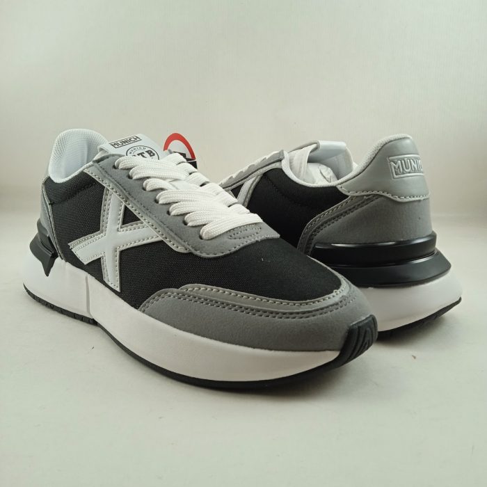 Semi-sport de piel negro con cierre de cordon, MUnich mod. 4173097 - Imagen 2