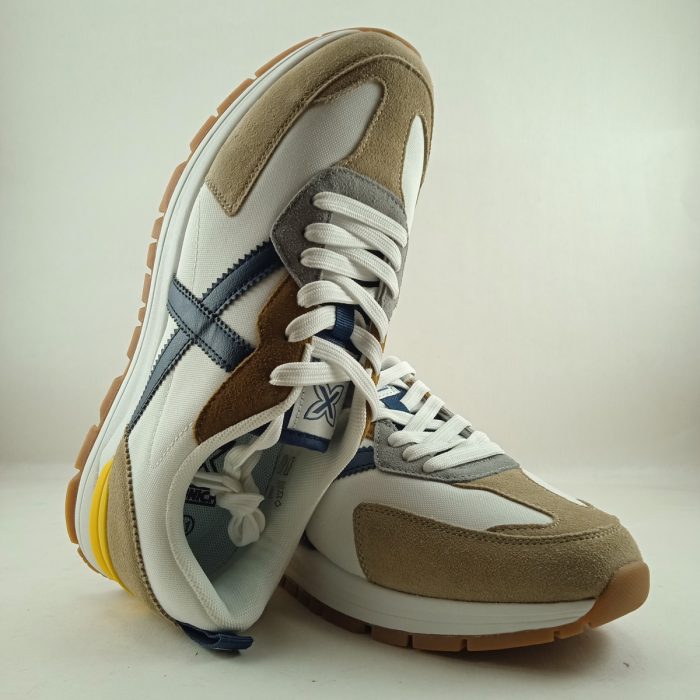 Semi-sport de piel blanco con cierre de cordon, Munich mod. 8832025