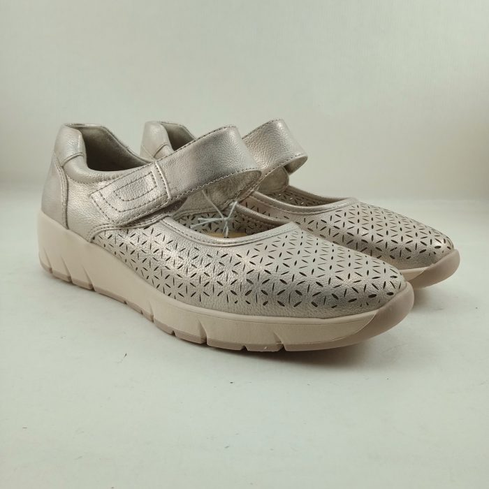 Mercedes de piel oro rosa con cierre de velcro, Jana mod. 24664