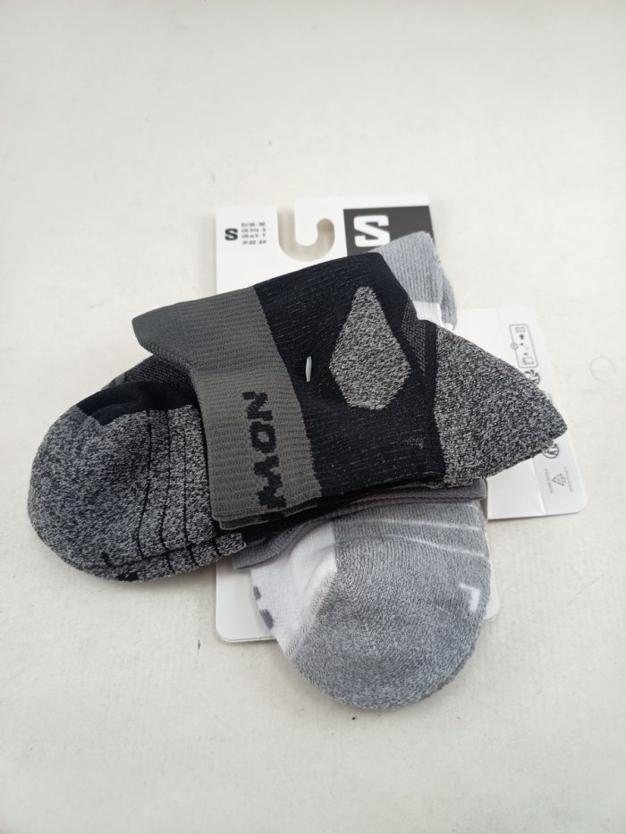 Calcetin aero ankle pack de 2 en diferente color y goma elastica, Salomon mod. 2627000