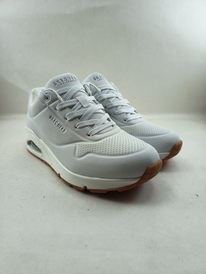 Semi-sport de piel blanca con cierre de cordon, Skechers mod. 73690