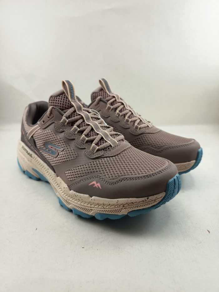 Semi-sport sintetic marron con cierre de cordon, modelo water repelent, Skechers mod. 129525