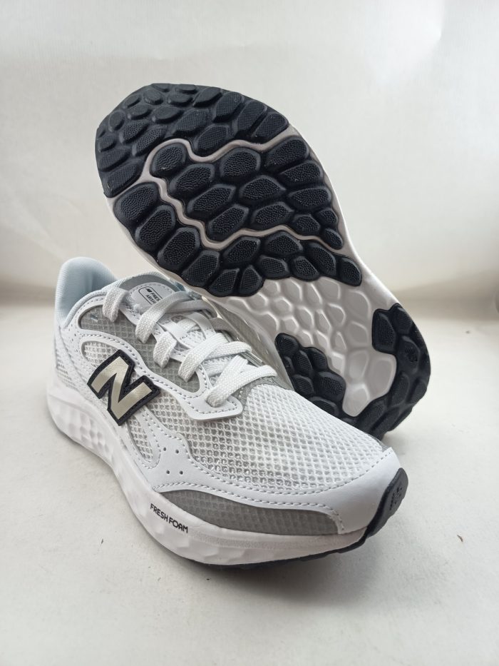 Deportivo sintetico blanco con cierre de cordon, New balance mod. Warist T4 - Imagen 3