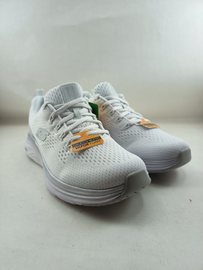 Deportivo sintetico blanco con cierre de cordon, Skechers mod. 150025