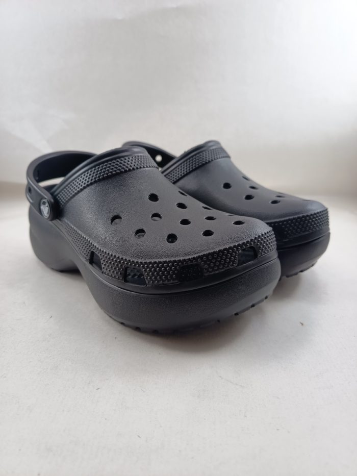 croc plataforma negro 206750