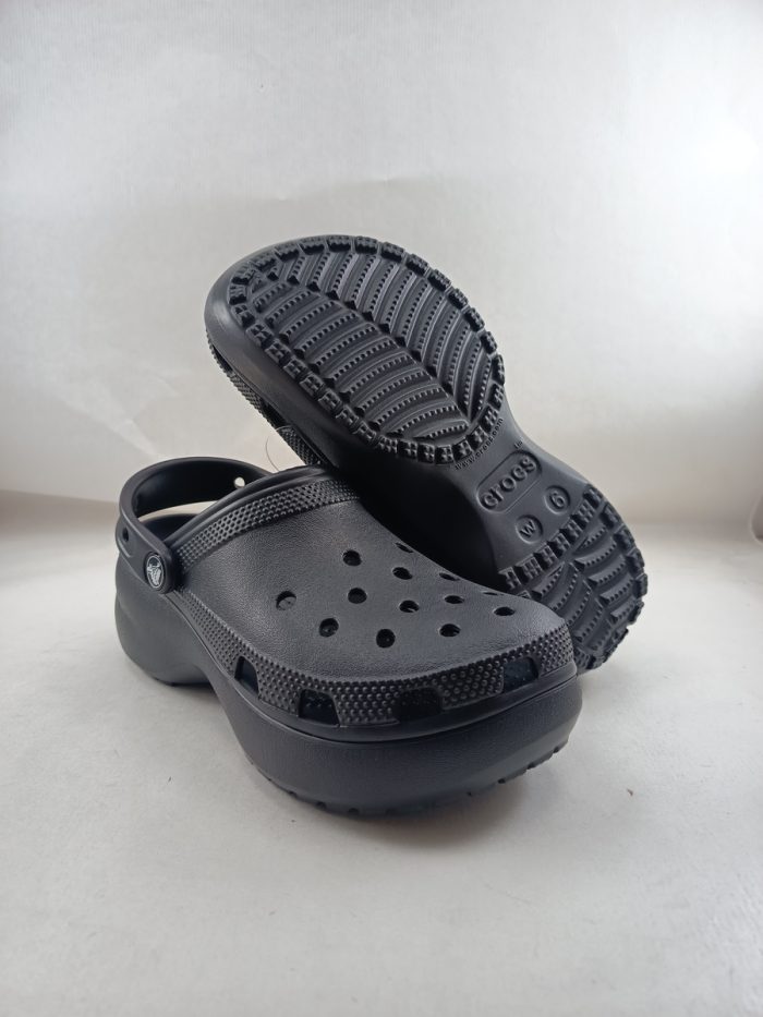 croc plataforma negro 206750 - Imagen 3