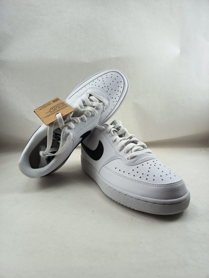 Semi-sport de piel blanco con pipa negra y cierre de cordon, Nike mod. courth vision - Imagen 4