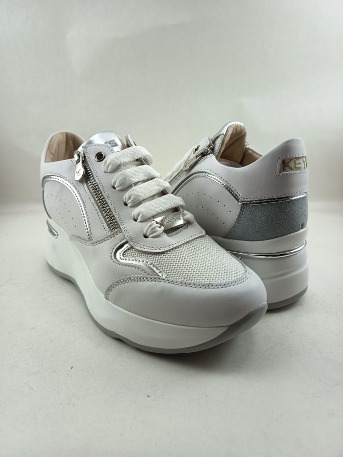 Semi-sport de piel blanca con cierre de cordon y cremallera,  Keys mod. 10592 - Imagen 2