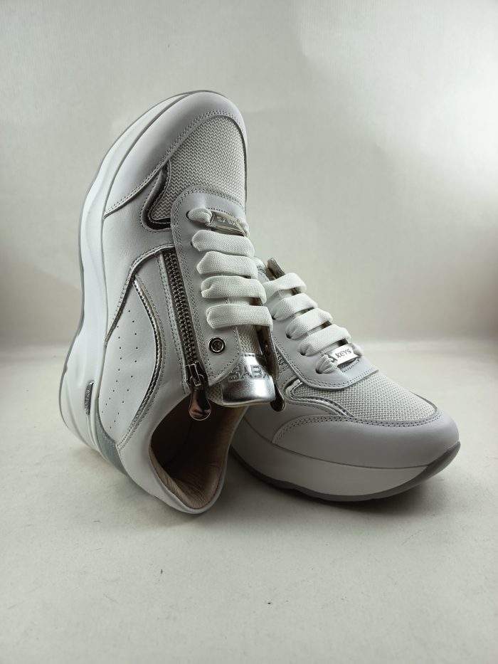 Semi-sport de piel blanca con cierre de cordon y cremallera,  Keys mod. 10592 - Imagen 4