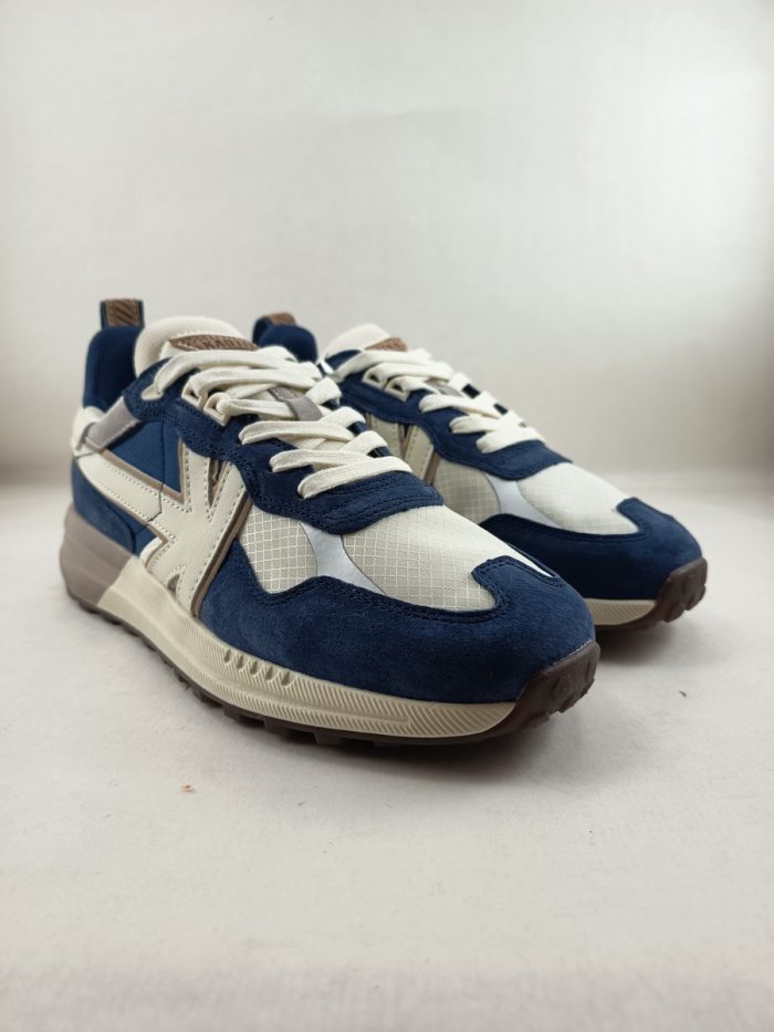 Semi-sport de piel azul con cierre de cordon, Kaotiko mod. 032600