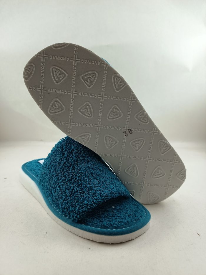 Zapatilla de rizo celeste sin cierres, Andinas mod. 550 - Imagen 3